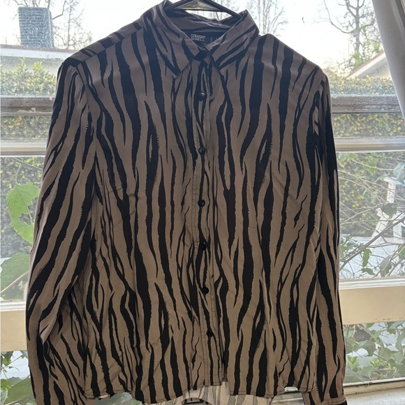 Chic Zebra Print Button-Up Blouse - Picture 1 of 2